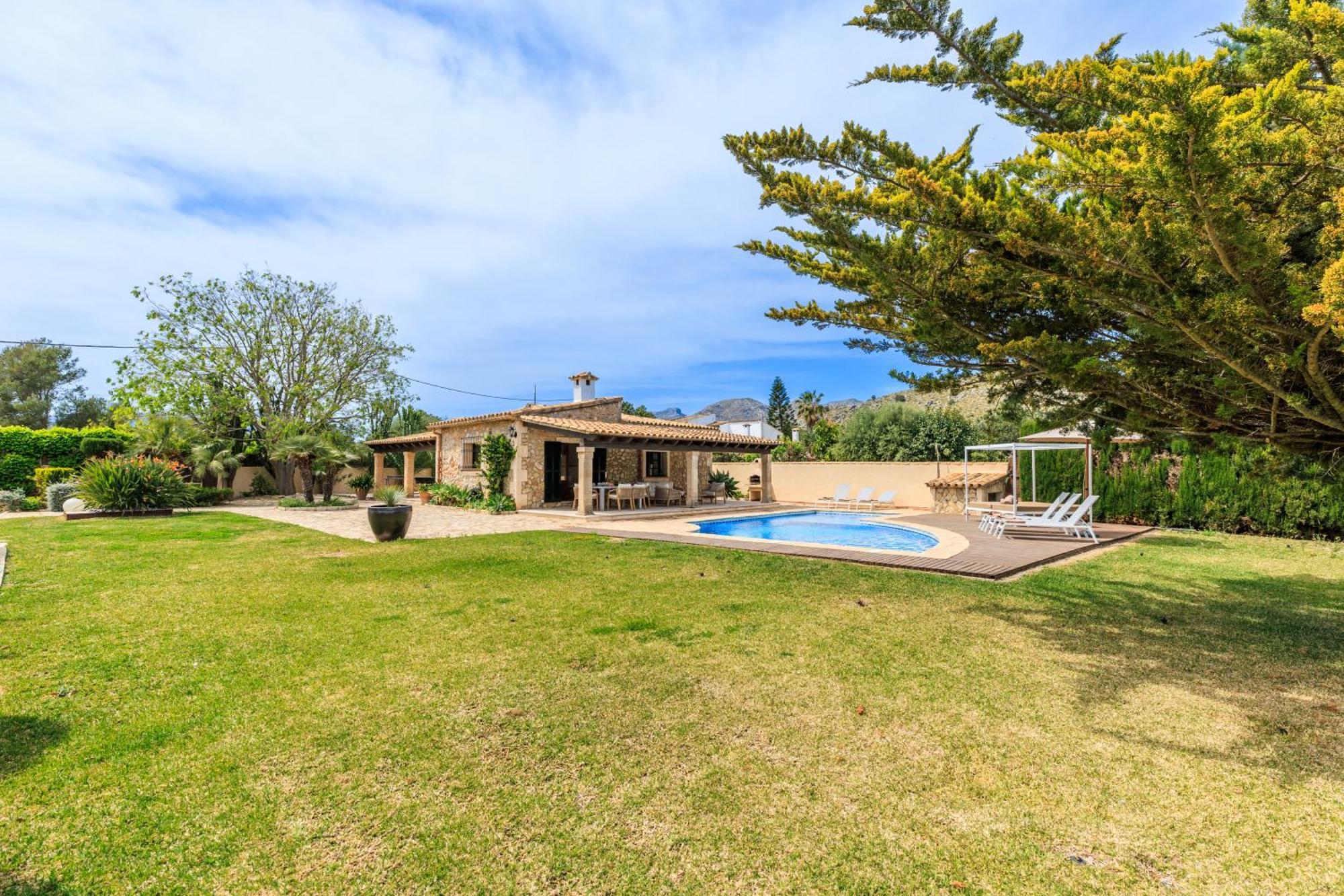 Villa Benvingut By Sealand Villas Port de Pollenca Exterior photo