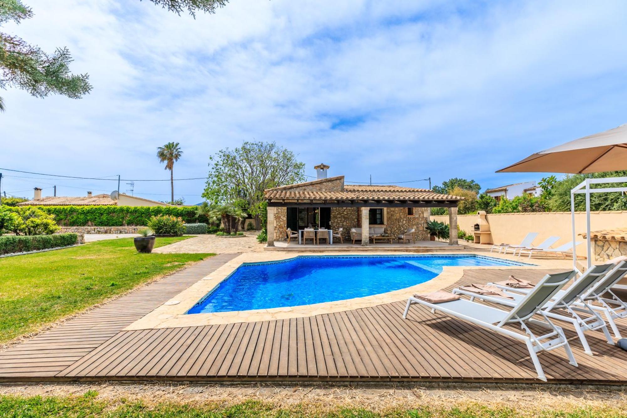 Villa Benvingut By Sealand Villas Port de Pollenca Exterior photo
